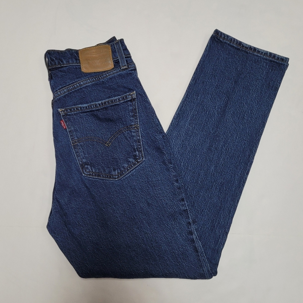 Levis 70's High Slim Straight Jeans
